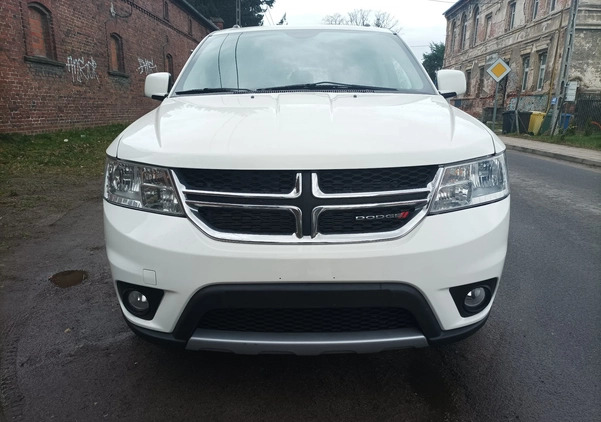 Dodge Journey cena 57000 przebieg: 160000, rok produkcji 2017 z Wrocław małe 121